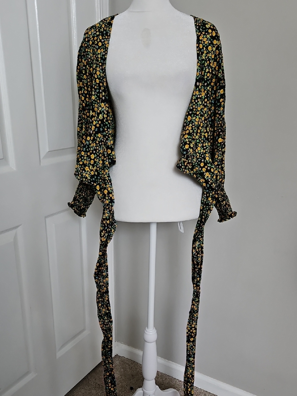 Anthropologie Faithfull The Brand Nari Wrap Top Floral Tie Waist Blouse Sz 2/XS - Picture 9 of 11